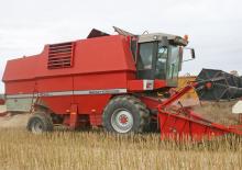 Зерновий комбайн Massey Ferguson 40 RS