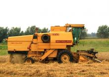Зерновий комбайн New Holland Clayson 8040