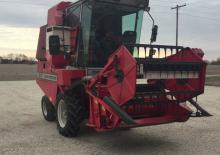 Зерновий комбайн Massey Ferguson MF 8 XP