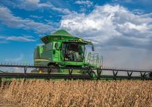 Зерновий комбайн John Deere S770