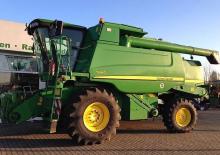 Зерновий комбайн John Deere T 660