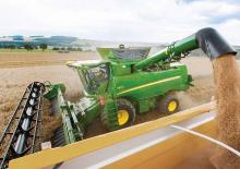 Зерновий комбайн John Deere T670