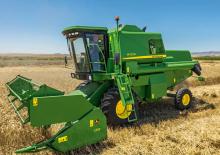 Зерновий комбайн John Deere W230