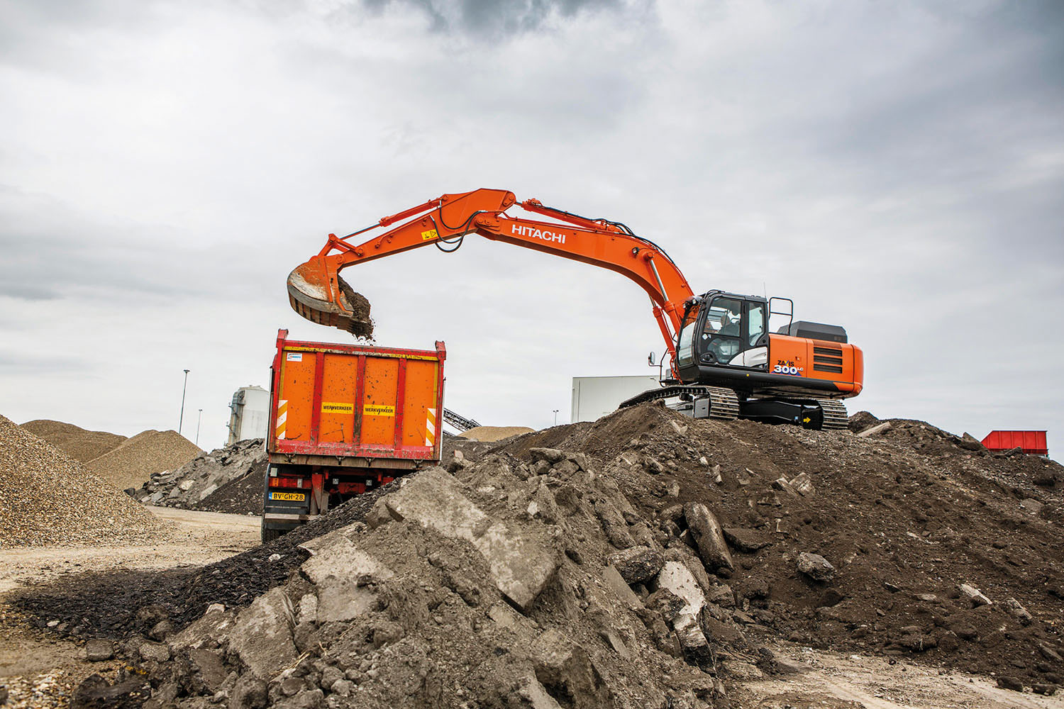 Специфікація екскаватора Hitachi ZX300LC-6 (2016 - 2021