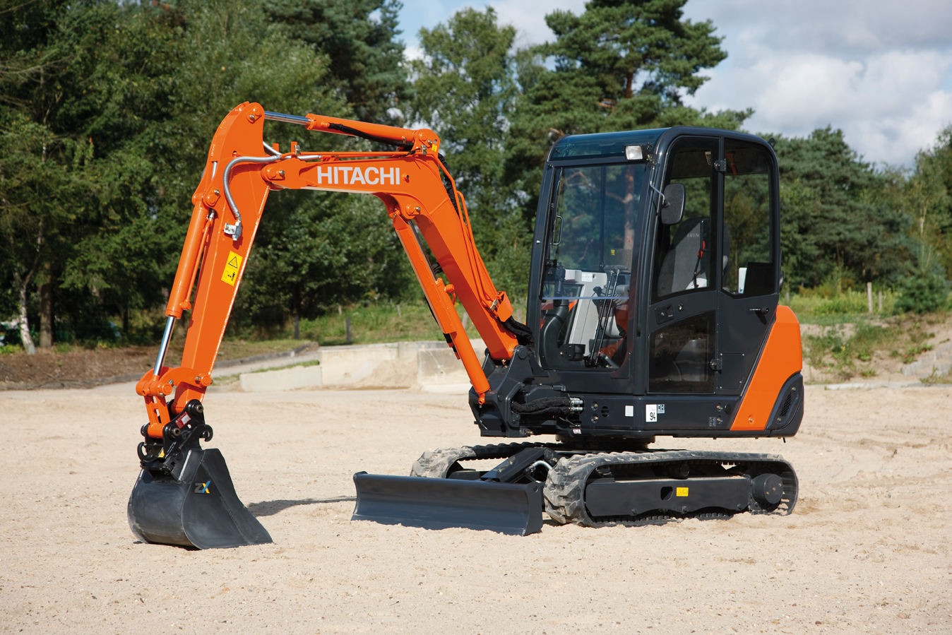 Специфікація екскаватора Hitachi ZX 27-3 (2010 - 2015